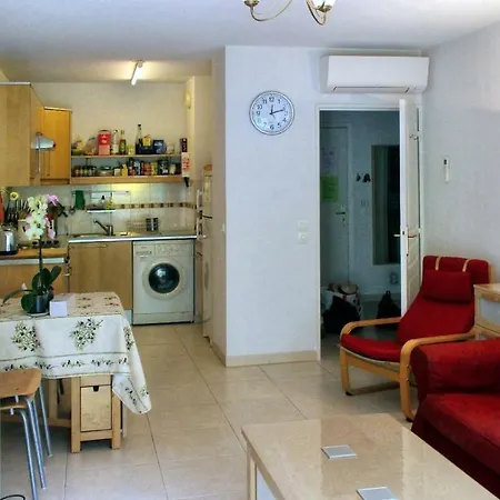 Sq. Pauline Apartment